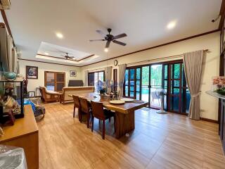 5 Bedrooms House in Lanna Villa East Pattaya H011845