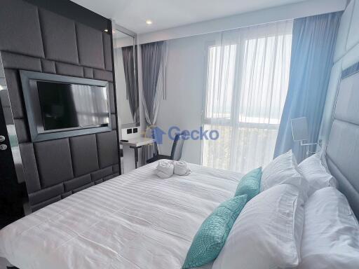 1 Bedroom Condo in Sky Residences Pratumnak C011846