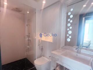 1 Bedroom Condo in Sky Residences Pratumnak C011846