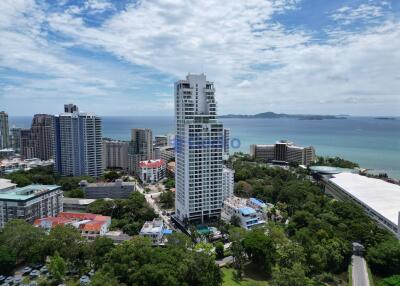 1 Bedroom Condo in Sky Residences Pratumnak C011846