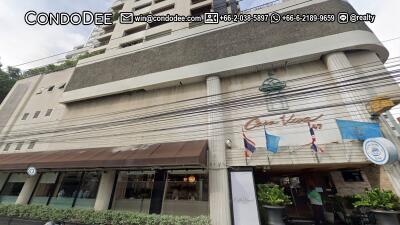 Large Condo Ekkamai Sale Pet-Friendly