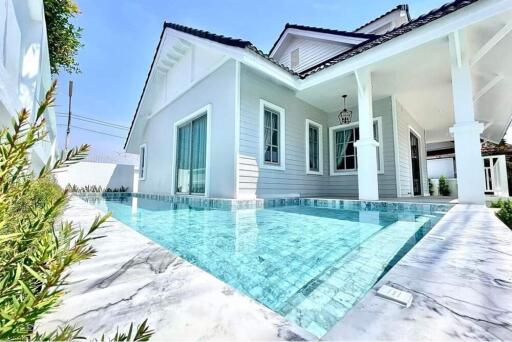 180 Sqm., 3 Beds, 2 Baths Townhouse listed for ฿ 7,490,000.