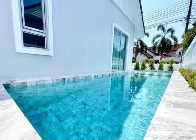 Pool Villa Fully furnished Ready to move in.