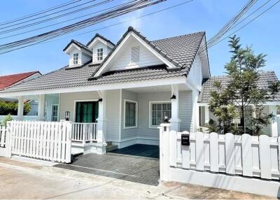 180 Sqm., 3 Beds, 2 Baths Townhouse listed for ฿ 7,490,000.