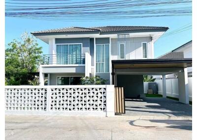 260 Sqm., 3 Beds, 3 Baths Townhouse listed for ฿ 8,290,000.