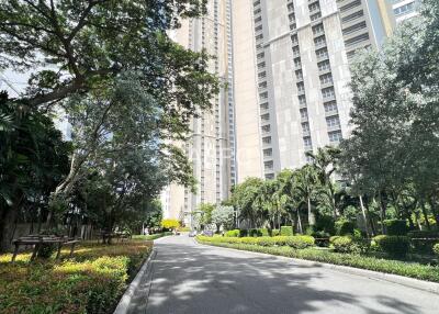 Amazing 4 Bed Condo For Rent in Northpoint