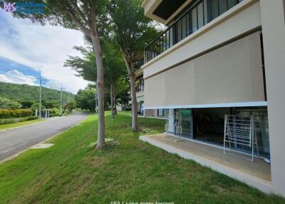 Luxury Golf Condo in Hua Hin at Palm Hills Golf Resort