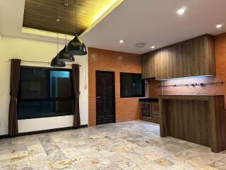 For Rent Bangkok Town House Phaholyothin BTS Saphan Khwai Phaya Thai