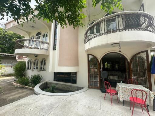 For Sale Bangkok Single House Sukhumvit BTS Punnawithi Phra Khanong