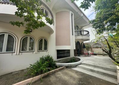 For Sale Bangkok Single House Sukhumvit BTS Punnawithi Phra Khanong