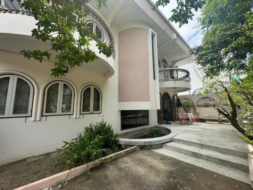 For Sale Bangkok Single House Sukhumvit BTS Punnawithi Phra Khanong