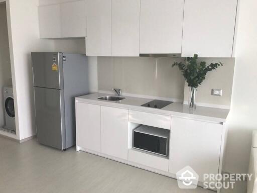 2-BR Condo at Rhythm Sukhumvit 42 near BTS Ekkamai