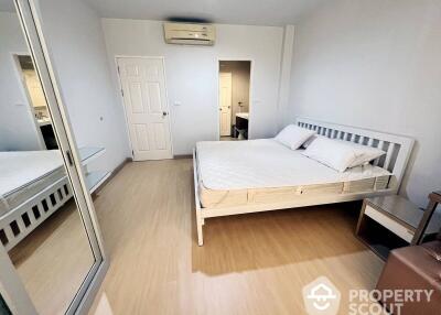 2-BR Condo at Life @ Ratchada-Huaikwang near MRT Sutthisan