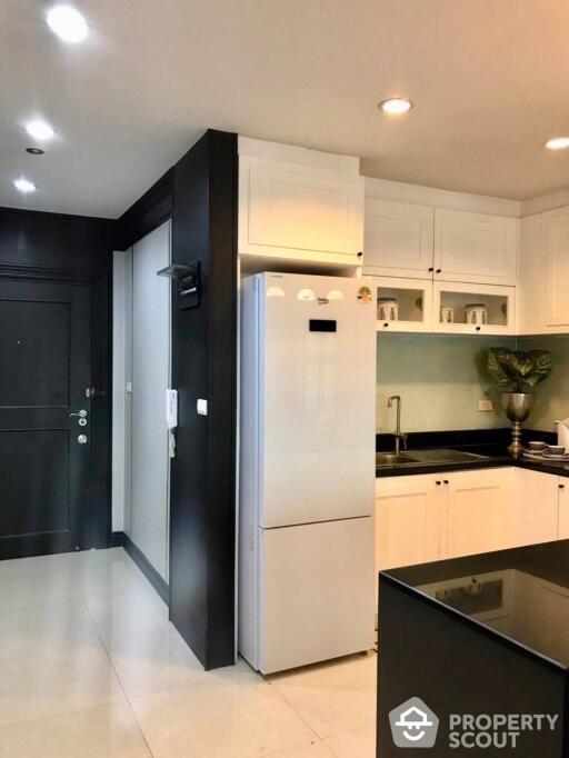 2-BR Condo at Sathorn Gardens near MRT Si Lom