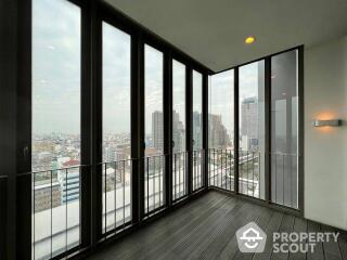 2-BR Condo at The Room Bts Wongwianyai near BTS Wongwian Yai