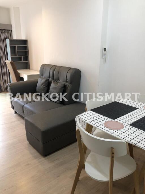 Condo at Thana Astoria Pinklao  for sale