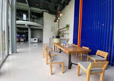 A commercial building for sale in San Phisua, Muang Chiang Mai