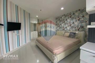 Modern 2 Bed Condo for Rent near BTS Thonglor and BTS Phrom Phong with Waterford Views