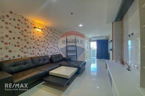 Modern 2 Bed Condo for Rent near BTS Thonglor and BTS Phrom Phong with Waterford Views