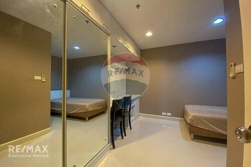 Modern 2 Bed Condo for Rent near BTS Thonglor and BTS Phrom Phong with Waterford Views