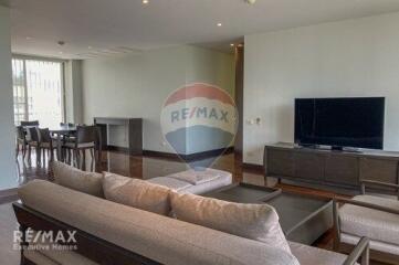 Spacious 3 Bedroom Condo for Rent near BTS Chitlom, Sukhumvit Area