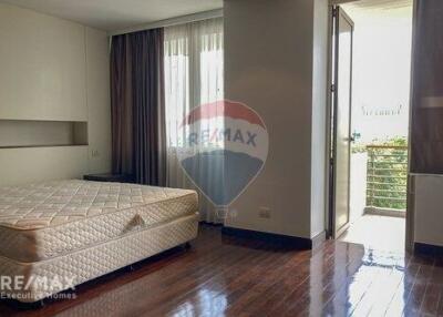 Spacious 3 Bedroom Condo for Rent near BTS Chitlom, Sukhumvit Area