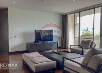 Spacious 3 Bedroom Condo for Rent near BTS Chitlom, Sukhumvit Area