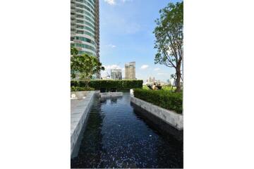 Modern Condo with Easy Access to BTS Thong Lo - Rent Now!