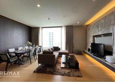 Spacious 2-Bed Condo with Easy Access to BTS Sala Daeng - Ideal for Urban Living in Bangkok!