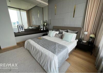 Spacious 2-Bed Condo with Easy Access to BTS Sala Daeng - Ideal for Urban Living in Bangkok!