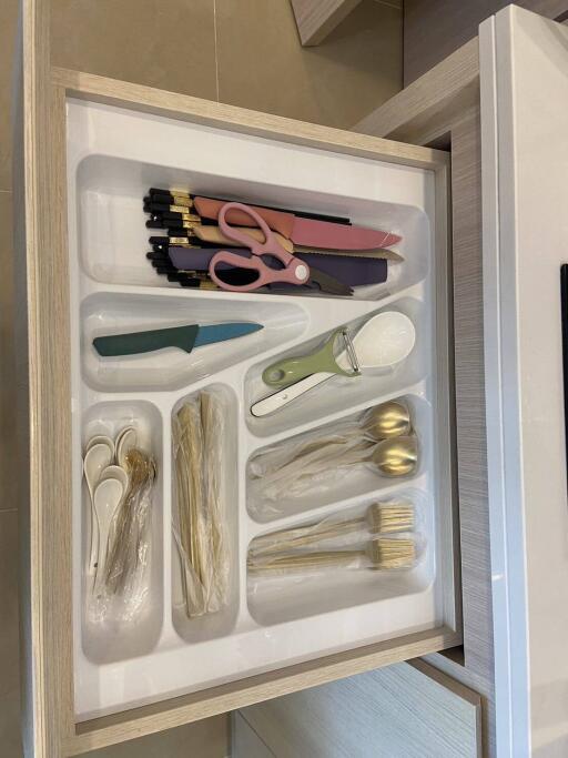 Kitchen drawer with utensils