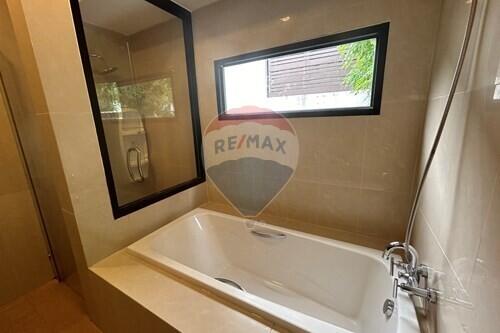 Private pool villa near golf course, Baan Suan Lochpalm,BISP