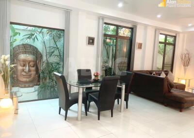 Stunning Pool Villa in Jomtien For Rent