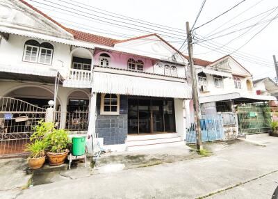 Exterior view of a townhouse