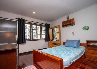 4 Bedroom House Near CMU and Nimman Area