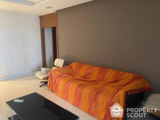 4-BR Apt. near BTS Saphan Taksin