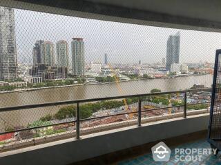 4-BR Apt. near BTS Saphan Taksin