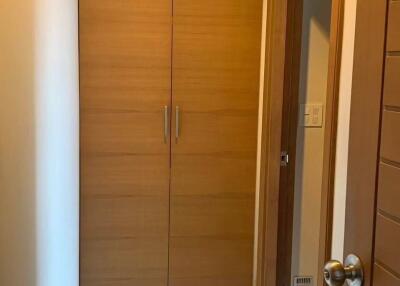 4-BR Apt. near BTS Saphan Taksin