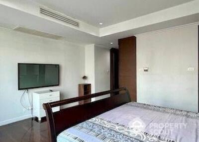 2-BR Condo at The Oleander near BTS Nana