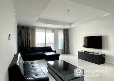 2-BR Condo at The Oleander near BTS Nana