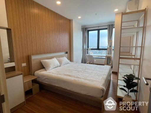 1-BR Condo at Supalai Premier Charoen Nakhon near BTS Krung Thon Buri