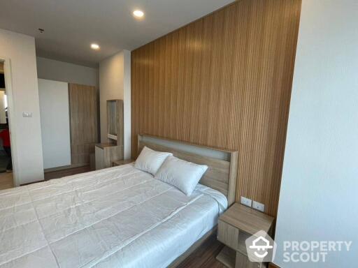 1-BR Condo at Supalai Premier Charoen Nakhon near BTS Krung Thon Buri