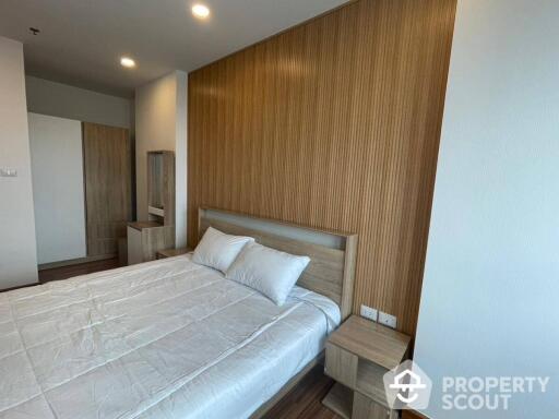 1-BR Condo at Supalai Premier Charoen Nakhon near BTS Krung Thon Buri