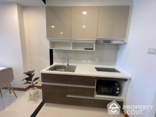 1-BR Condo at Supalai Premier Charoen Nakhon near BTS Krung Thon Buri