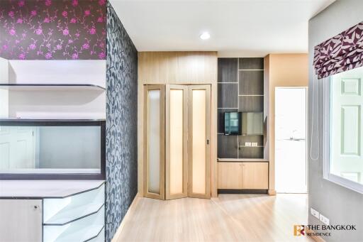 Life@Sathorn 10 BTS CHONG NONSI 1 Bed 1 Bath  C310813022