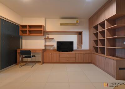 Aspire Rama 9 MRT Phra Ram 9 1 Bed 1 Bath  C281113012