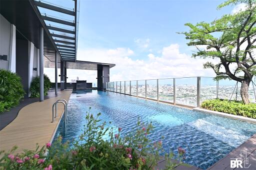 RHYTHM Sukhumvit 42 BTS EKKAMAI 1 Bed 1 Bath  C050117034