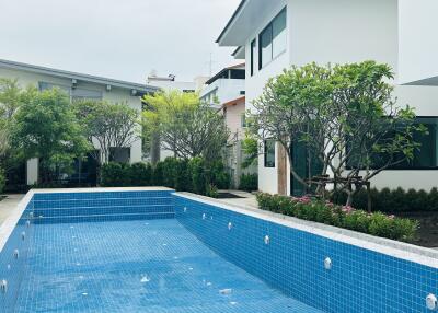 View of the modern house with a swimming pool