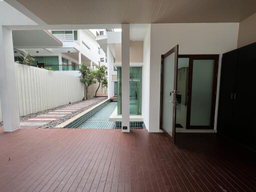 Covered patio with pool