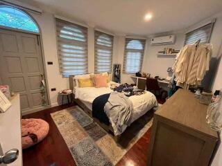 Cozy Bedroom with Bed and Desk